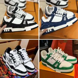 Sneaker Scarpe firmata per uomini Scarpe da corsa casual allenatore per esterno per esterni per esterni piattaforma di pelle di pelle di cuoio Abloh sovrapposti schuhe schuhe