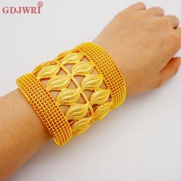 Wide Bracelet Gold Colour Bangles For Women Accessories Bride Bracelets Indian Ethiopian France African Dubai Jewellery Gifts 231226