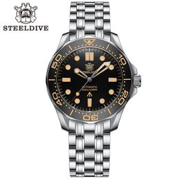 STEELDIVE SD1957 Strap 42MM Vintage Bezel 200M Waterproof NH35 Green Luminou Sapphire Glass Automatic Dive Watch Reloj 231227