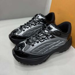 Designer Discovery Sneakers Men's fashion patent leather metallic casual shoes Women's round head comfortable B22 jogging shoes