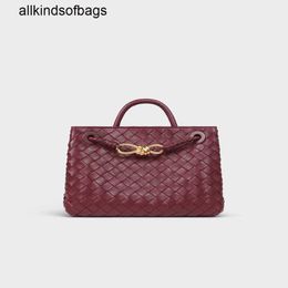 Bottegaaveneta Handbags Andiamos Bags Boliz New Andiamo Bow Sheepskin Handmade Woven Bag Cross Shoulder Hand Bill of Lading Underarm Star Same Style frj