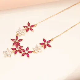 Pendant Necklaces Russian 585 Zijin Luxury Version Of The Classic 14K Gold-plated Flowers Red Stone Exquisite Fashion Design Collarbone