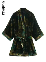 Women's T Shirts Fashion V-neck Printed Top With Belt Velvet Loose Kimono Long Sleeve Coat 2023 Females Temperament Commuter Trend