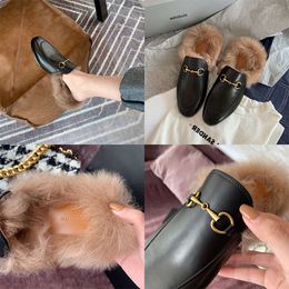 Designer shoes Plush Slippers for Women Wearing Flat Bottom Gold Button Autumn Winter Rabbit Shoes Half Tug Muller Shoes Furry slipper H9ITl