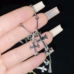 Designer Ch Cross Luxury Chromes Pendant Necklace Europe Diy Trendy Women's Classic Sweater Chain Hip-hop Heart Neckchain Lover Gift Brand Jewellery New 2024 F4wx