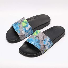 Size 36-48 Designers Slippers For Men Women Floral Slides Flats Platform Sandals Rubber Brocade Slides Mules Flip Flops Beach Shoes Loafers Free Shipping Sliders B34