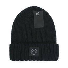 2024hats Men beanie women beanie fall/winter thermal knit hat ski brand bonnet High Quality plaid Skull Hat Luxury warm cap Knitted hat R-13