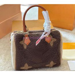 designer SPEEDY Tote handbag 30cm Pillow Case Women's Lamb Wool Color Block Bag Travel Bags Crossbodys Fashion Shoulder Bag Luxury Wallet