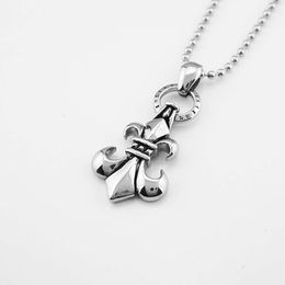 Designer Ch Cross Luxury Chromes Pendant Necklace Jewellery Hip-hop Rock Trendy for Male Female Titanium Steel Street Heart Neckchain Sweater Chain Lover Gift U054