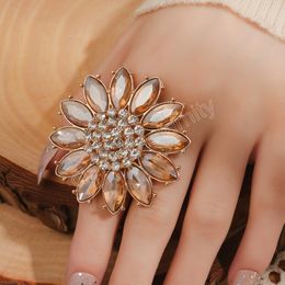 Luxury Champagne Color Crystal Gold Finger Rings for Women Big Delicate Flower Rings Wedding Party Valentine's Day New Year Gift