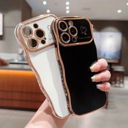 Electroplated Love Heart Wave Frame Phone Case For iPhone 11 12 13 14 15 Pro Max 14 15Plus Fashion Simple Candy Color Soft Cover