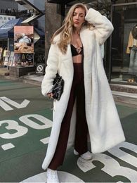 European and American Style Faux Fur Coat with Belt Women Lined Winter Coats 231226