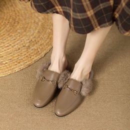 Designer shoes Soft leather rabbit half support cotton shoes half slippers foot plush shoes women wearing Mueller's winter Furry slipper YVYKl