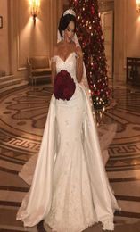 2020 Elegant Beaded Lace Wedding Dresses With Detachable Train Off Shoulder Mermaid Bridal Gowns Applique Ivory Satin Wedding Dres8283040