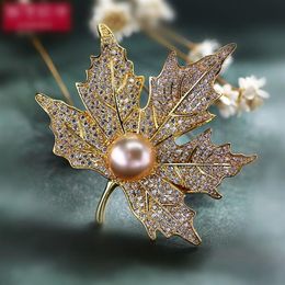 Vintage Rhinestone Brooch Pin Gold-plate Alloy Pearl Faux Diamente Broach corsage for bridal wedding invitation costume party dres2873