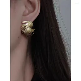 Stud Earrings 2023 Retro Personality Light Luxury Unique Design Fashion Metallic Braided For Women's Party Jewellery