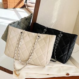 Ladies cross shoulder bags crossbody Wholesale Low price handbag fashion high quality PU material ladies hand bags FMT-4223