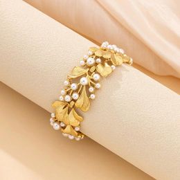 Link Bracelets European And American Retro Art Niche Design Pearl Inlay Exquisite Craft Simple Fashion Bracelet