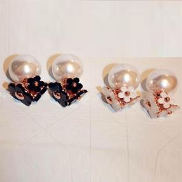 Ins fashion unique luxury designer double sided beautiful flower pearl elegant stud earrings for woman girls 6 colors265a