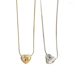 Pendant Necklaces Small Heart Necklace Alloy Material Neck Jewelry For Wedding Party