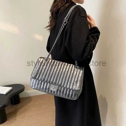 Shoulder Bags New Fashion Striped Design Women Lady Handbag Underarm Chains Hobo Bag Woman Casual Totes Purses Satchel Crossbodystylishhandbagsstore