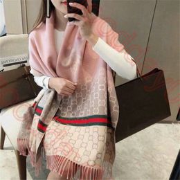 new Design woman cashmere Game On G scarf The Ultimate Scarf winter scarves ladies Shawls Big Letter pattern wool animal Print Pashminas On The Edge Monogrames Shawl 8