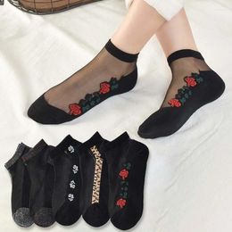 Women Socks 1 Pair Summer Breathable Ultra Thin Embroidery Boat Lace Silk Transparent Elastic Rose Flower Black Short Sock