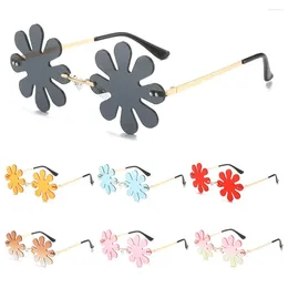 Sunglasses Funny Party Favor Flower Lens Po Glasses Snowflakes Sunnies Shape Fashion Sun