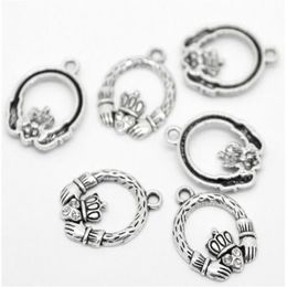 Whole- 100pcs Antique Silver Tone Rhinestone Claddagh Ring Charm Pendants 25x18mm Jewellery Findings making DIY Whole J0506255S