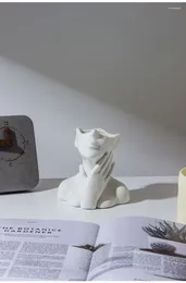 Decorative Figurines Figure Art Ceramic Vase Decoration Handicraft Modern Simplicity Human Face Home Semi-Manual Idol