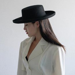 Berets Classical Boater Hat Flat Top Hats Warm Winter Wool Fedora For Women Men Up Brim Performance Stage Ladies