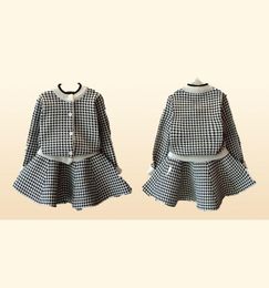 Retail girls Korean knitted plaid skirts suits 2 piece outfits sports tracksuit kids designer tracksuits children clothing Sets6652784