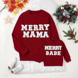 Focusnorm Family Matching Christmas Sweatshirt Xmas Letters broderi långärmad pullover hösttoppar för barn mamma 231228