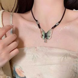 2024 DESIGNERS Antique Stone Clear Breeze Green Butterfly Necklace for Women with Cold Feeling Unique Design Ethnic Style Zen Art Style Unique clavicle chain