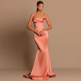 Dusty Pink Mermaid Bridesmaid Dresses Satin Pleated Sexy Spaghetti Straps Sleeveless Women Occasion Evening Prom Gowns Formal Beach Party Simple Robe
