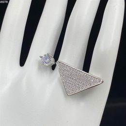 2022 Rings For Women Mens Luxurys Designer Engagement Ring For Womens Lover Brand Gold Ring Designers Jewelry Unisex Wedding Rings217V