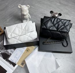 Tasarımcı Çantalar Crossbody CC Bag Mini Siyah Cüzdanlar Kadın Lüksler Çift Harfler Katı Hasp Klasik Flep Cüzdan Cross Vücut Woc Sheepsin Desen Desençi Çantalar
