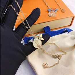 Designer Pendant Necklaces Amulet Charms Classic High Jewelry Necklace for Women Girls Ladies Steel Wedding Love 18K Gold Plated N2388