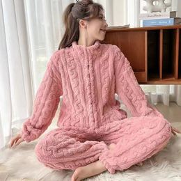 Women's Sleepwear Flannel Pajamas Winter Mesh Red Style Long Sleeved Thickened Warm Zipper Solid Color Jacquard Velvet Home Clothing Set