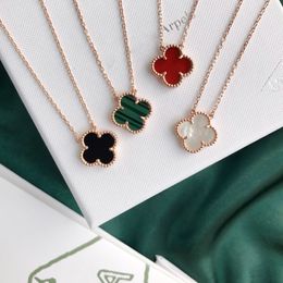 5A Kalite Van Cleef Gül Gül Altın Vintage Motifler Yonca Yaprak Cazibesi Kolye Kolye - Dört Çiçek Hediyeleri ile Tasarımcı Takı Vanly Cleeflies