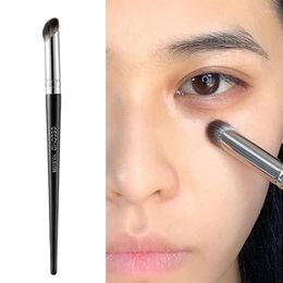 Makeup Brushes Professional Make Up Finger Belly Head Cover Dark Circles Foundation Concealer Face Detail Beauty Tools Brush Cosmetic