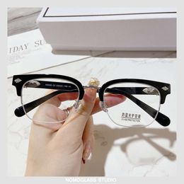 Designer Ch Cross Glasses Frame Chromes Brand Sunglasses Trendy for Men Paired Myopia Retro Style Female Half Heart Luxury High Quality Eyeglass Frames 2024 0k1i