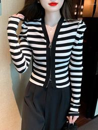 Women's Jackets Women Knitted Cardigan 2023 Autumn Korean Style V-neck Striped Elegant Slim Ladies Long Sleeve Casual Coats W1404