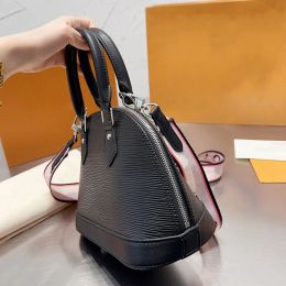2023Bags Designer Shoulder Crossbody Handbags Luxury Shell Bag Women Tote handbag Luxurys Purse wallet Famous black Messenger Bag Duffle Handbags backpack