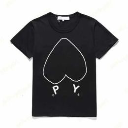 Fashion Mens Play t Shirt Cdg Designer Hearts Casual Womens Des Badge Garcons graphic tee heart behind letter on chest t-shirt ch21