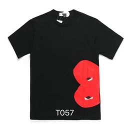 Casual Tshirt Cotton Embroidery Short Sleeve Summer T-shirtPlay Fashion Mens T-shirts Designer Red Heart Shirt HV9C