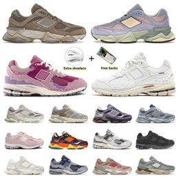 Designer 9060 2002r Running Shoes Mens Womens 530 On Cloud Protection Pack Pink Sea Salt Blue Haze Bricks & Wood Cherry Blossom Pink Mushroom Olive Sneakers Trainers