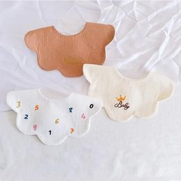 3 Pz / lotto Bavaglini in cotone per bambini Bava Asciugamano nato Panni per ruttini Ricamo Bandana impermeabile Sciarpa Bambini Neonate Ragazzi Grembiule da alimentazione 231229