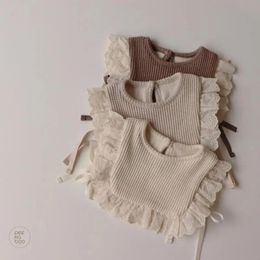 Autumn Baby Girl Lace Vest Sweet Hollow Out Princess Sleeveless Outerwear Cotton born Infant Bib Knitted Vest 0-3Y 231229