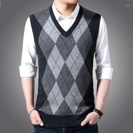 Men's Vests Brand Wool Vest Knitted Sleeveless Spring Autumn Male Smart Casual Sweater Basic Business Clothing Lattice Waistcoat